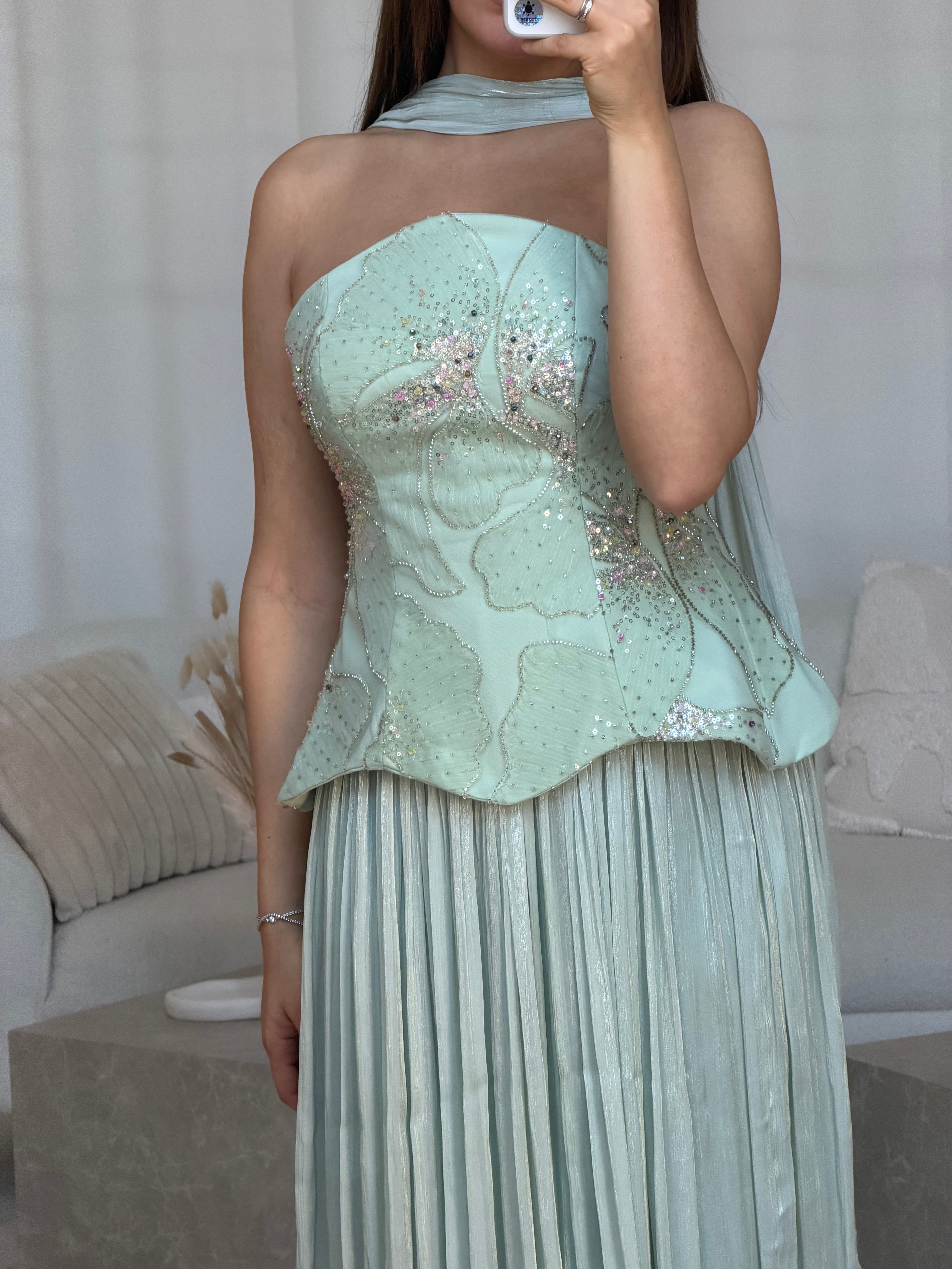 ELENA TURKUAZ