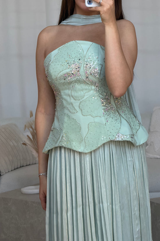 ELENA TURKUAZ