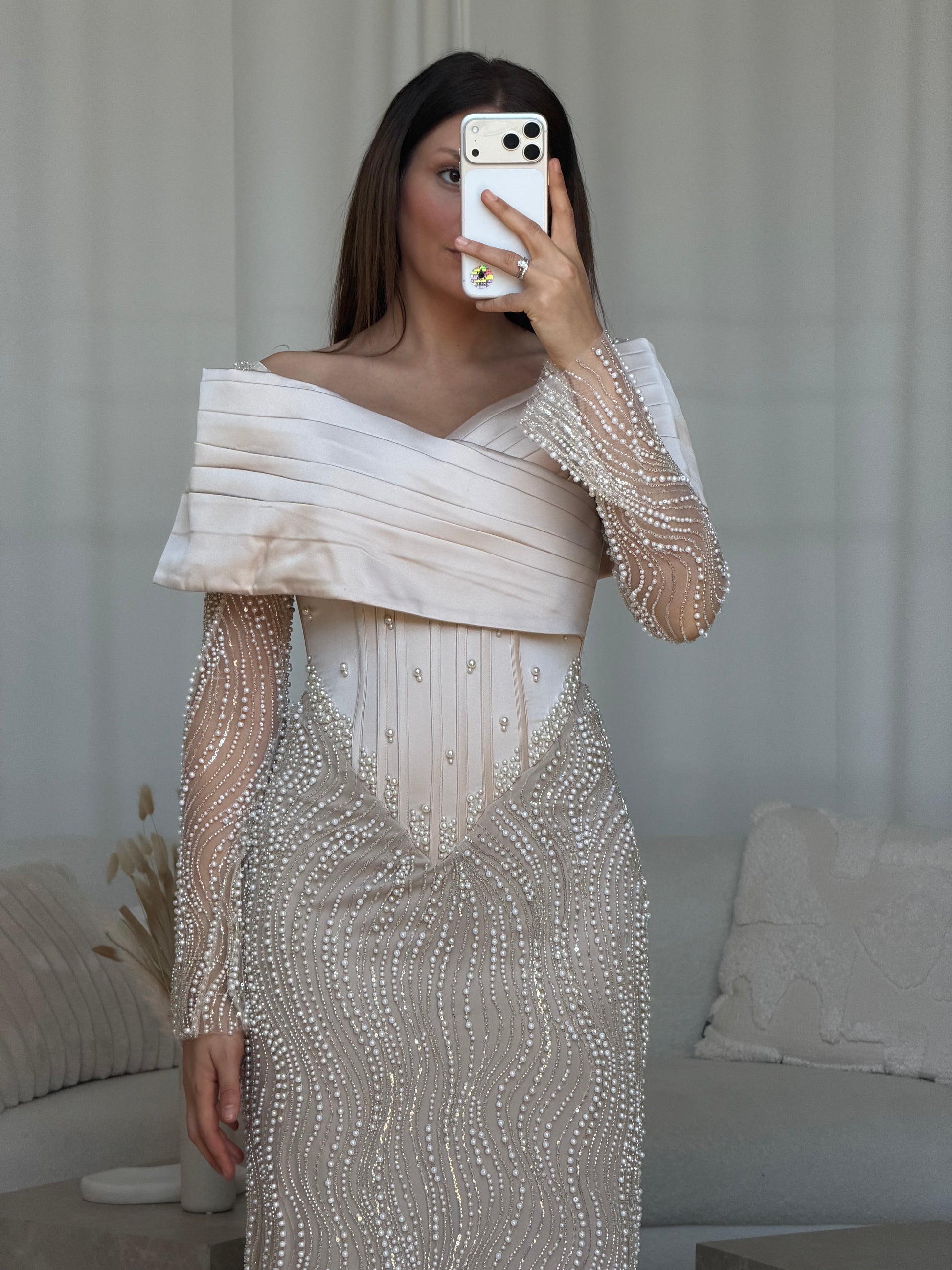 VELORIA BEIGE