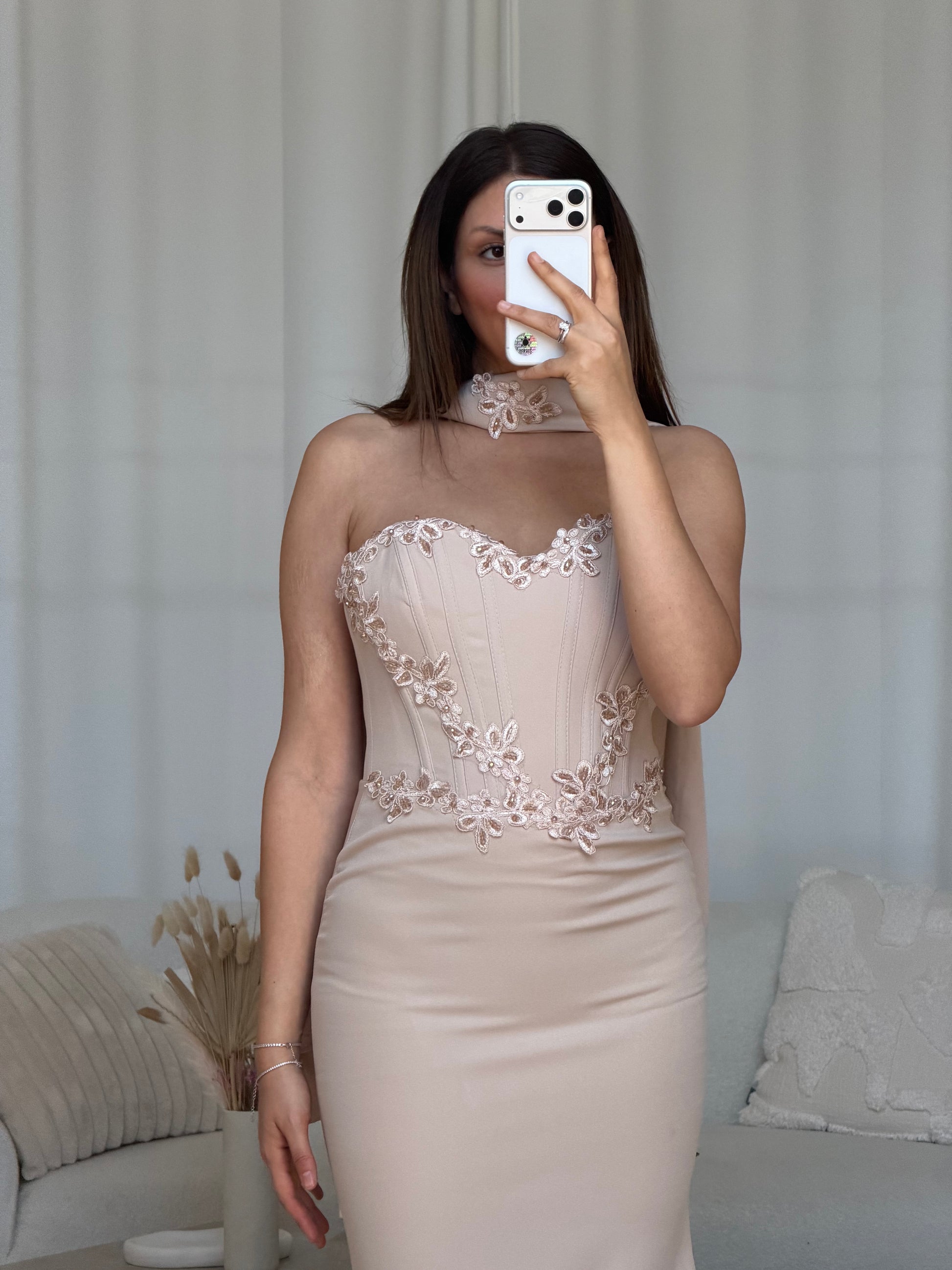 ELENORA BEIGE